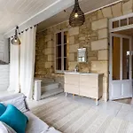 Demeure En Pierre Avec Piscine Vila *