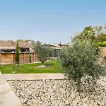 Demeure En Pierre Avec Piscine Vila *